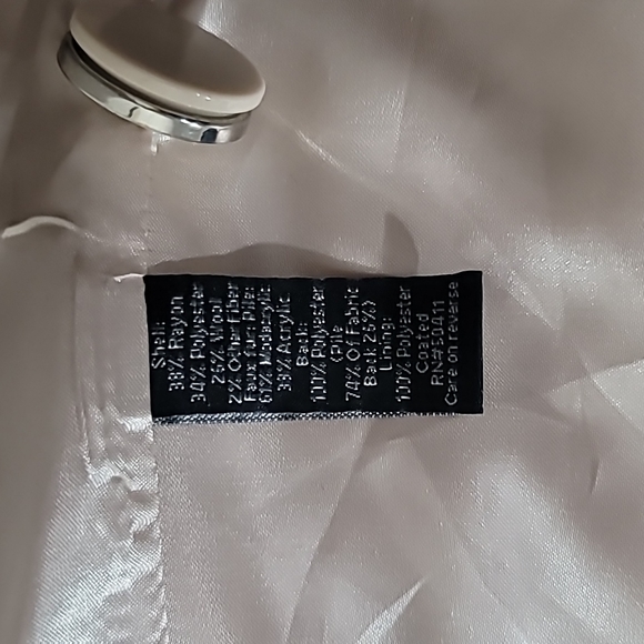 NEW! Apt. 9 Cream w/Faux Fur Wrists & Collar Jacket Sz. S - Picture 14 of 15